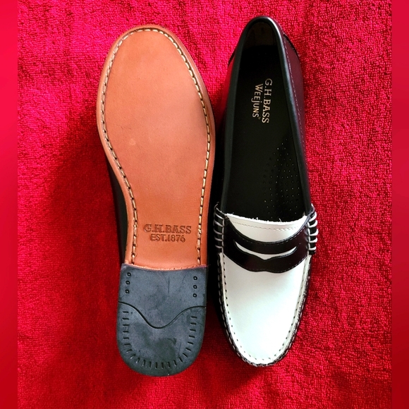 "Reduced" - G.H. Bass Weejuns loafers - WOMENS WHITNEY blk/white - Picture 3 of 9